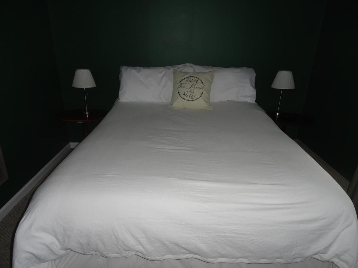The Bond 1786 Inn (Adults Only) Warrensburg Værelse billede