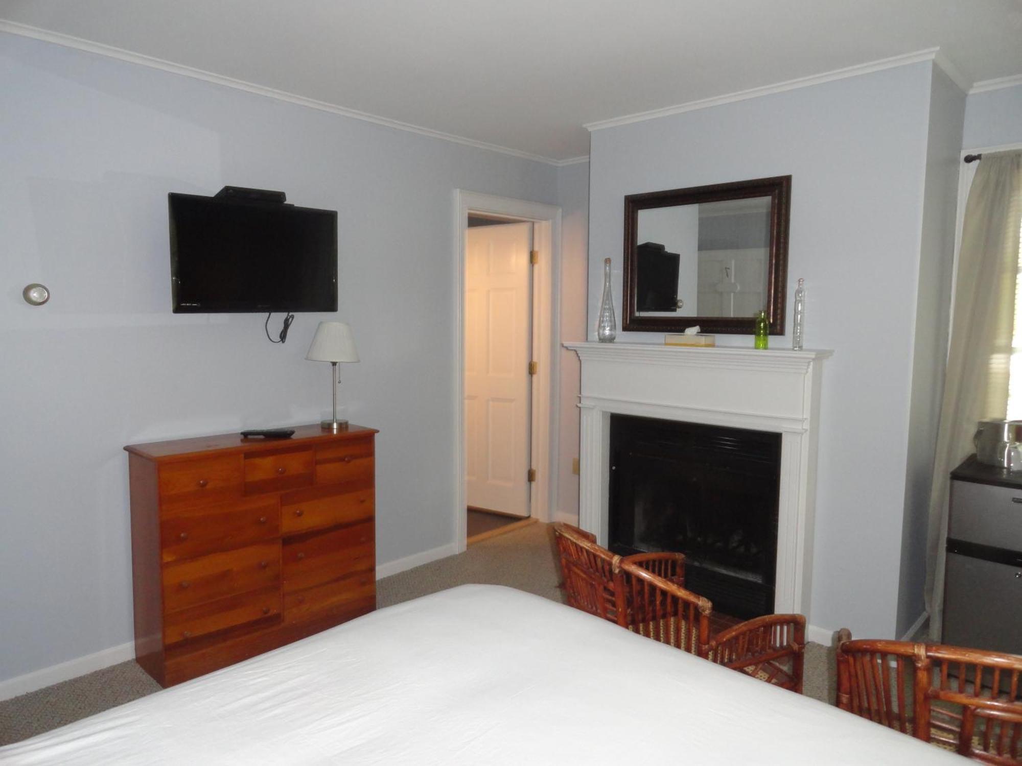 The Bond 1786 Inn (Adults Only) Warrensburg Værelse billede