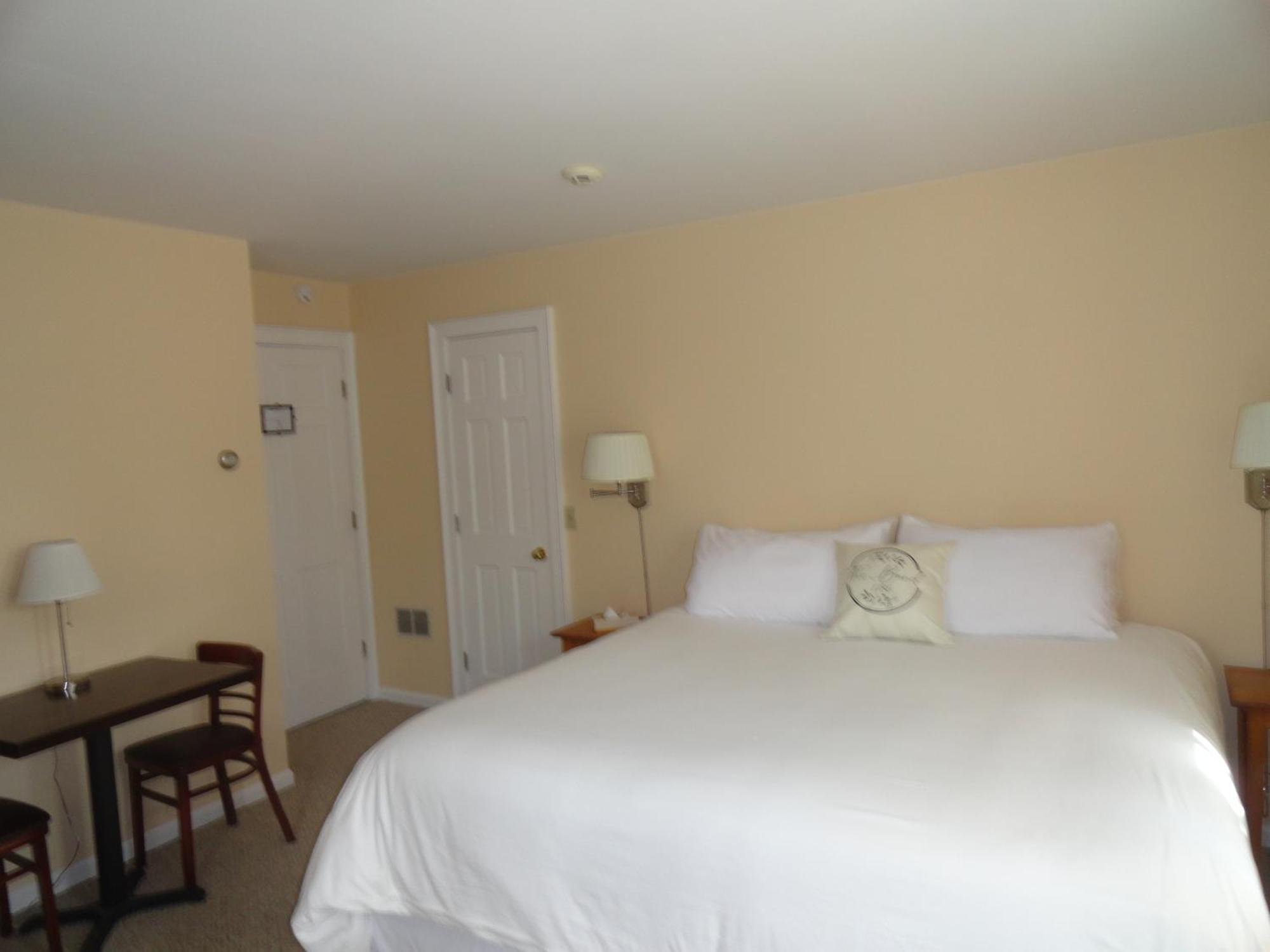 The Bond 1786 Inn (Adults Only) Warrensburg Værelse billede