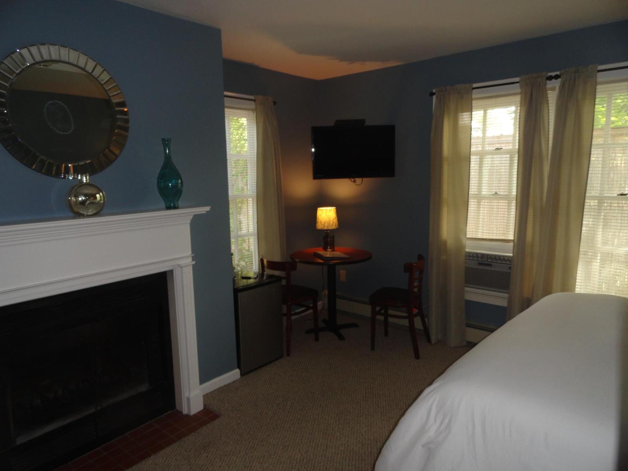 The Bond 1786 Inn (Adults Only) Warrensburg Værelse billede