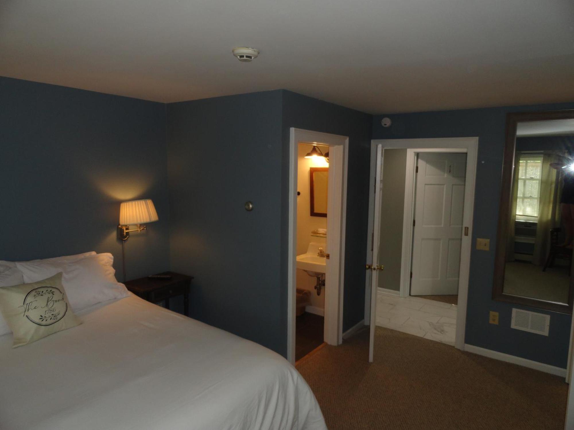 The Bond 1786 Inn (Adults Only) Warrensburg Værelse billede