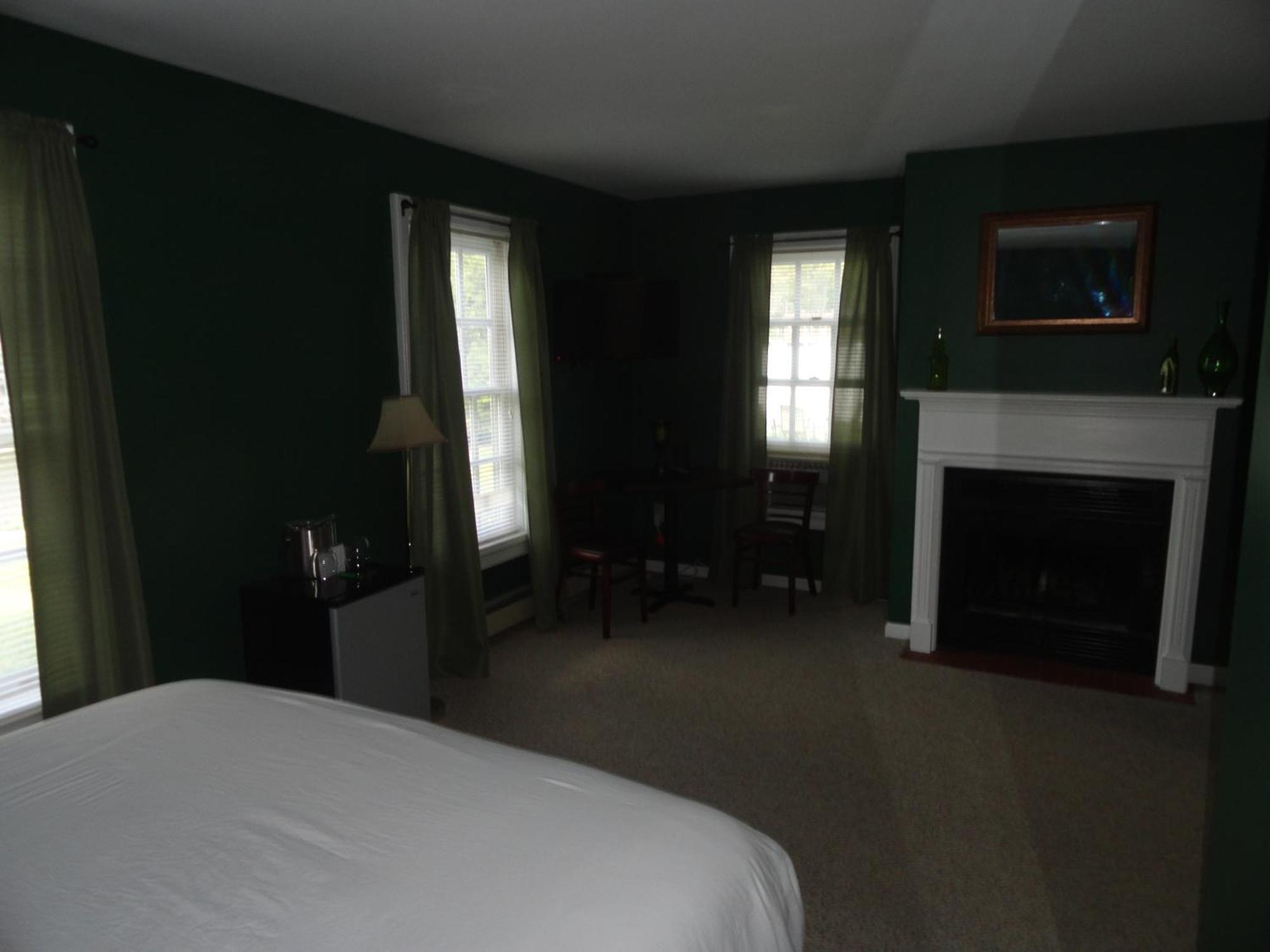 The Bond 1786 Inn (Adults Only) Warrensburg Værelse billede